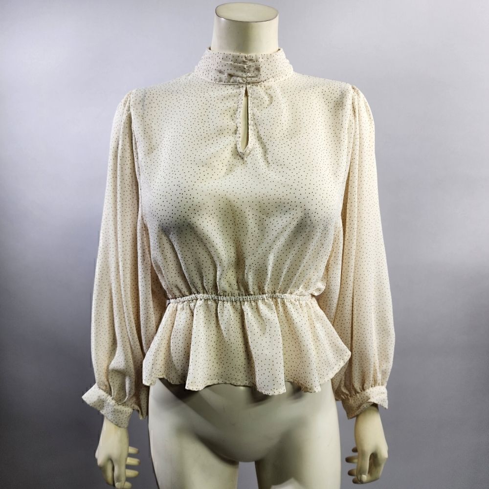 Love tree small top